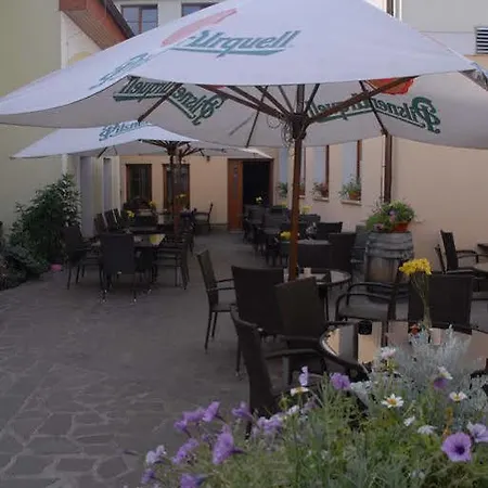 Hotel Pošta 3*